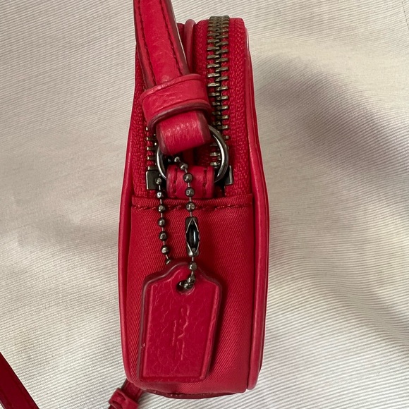 Small Coach Crossbody - Picture 2 of 10